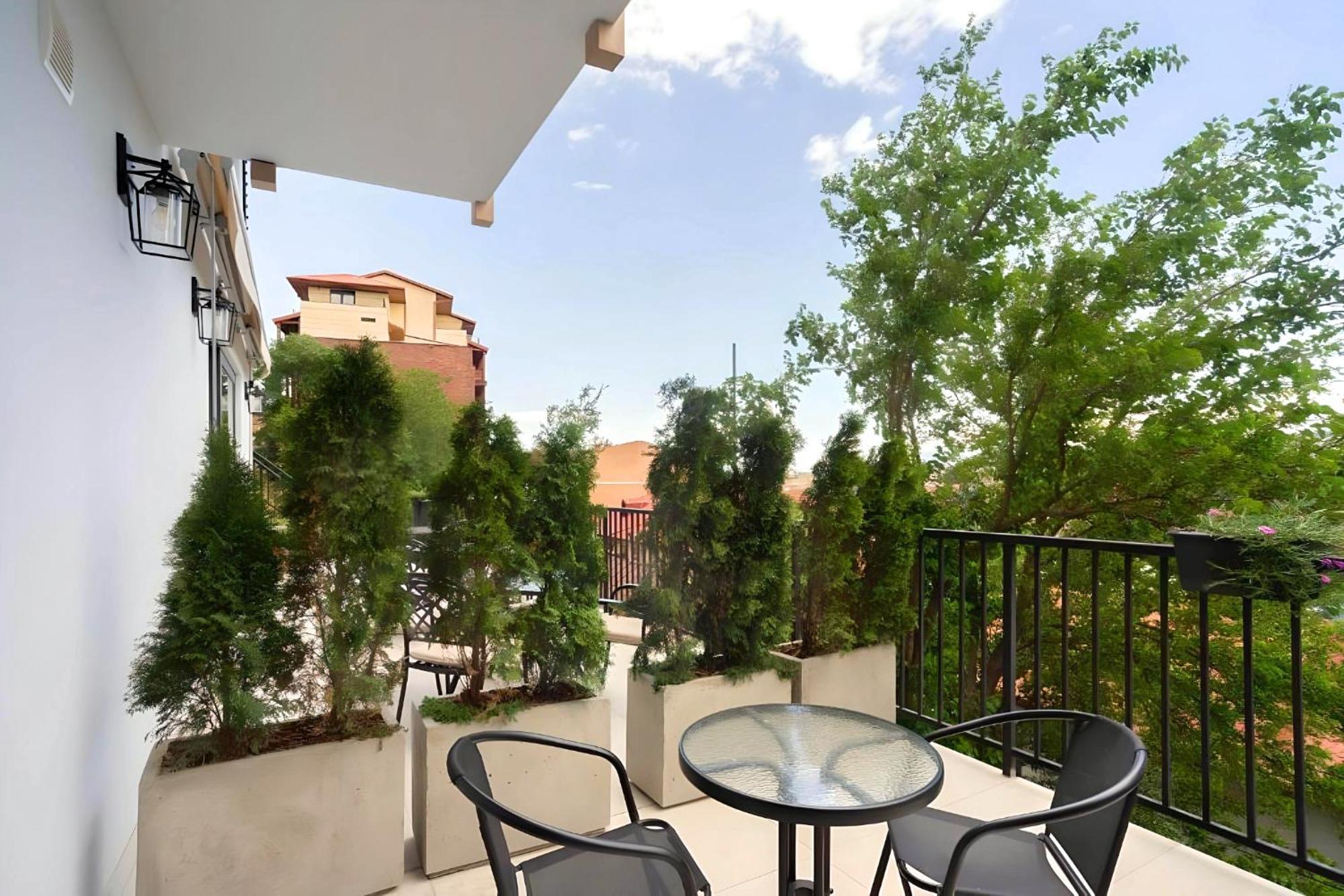 Brooch Boutique Hotel Tbilisi Exterior foto